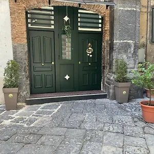 alexs-home-naples.hotels-amalfi.com/